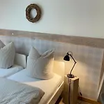 Weberhof - 3 *